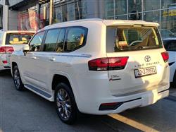 تۆیۆتا لاند کروزەر